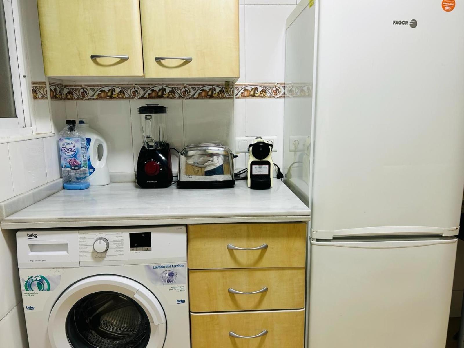 Vialia Piso Centrico Wifi Maria Zambrano Andra Apartman Málaga Kültér fotó